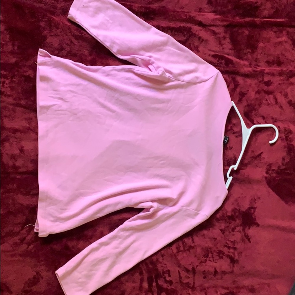 A pink long sleeve - Picture 2 of 4